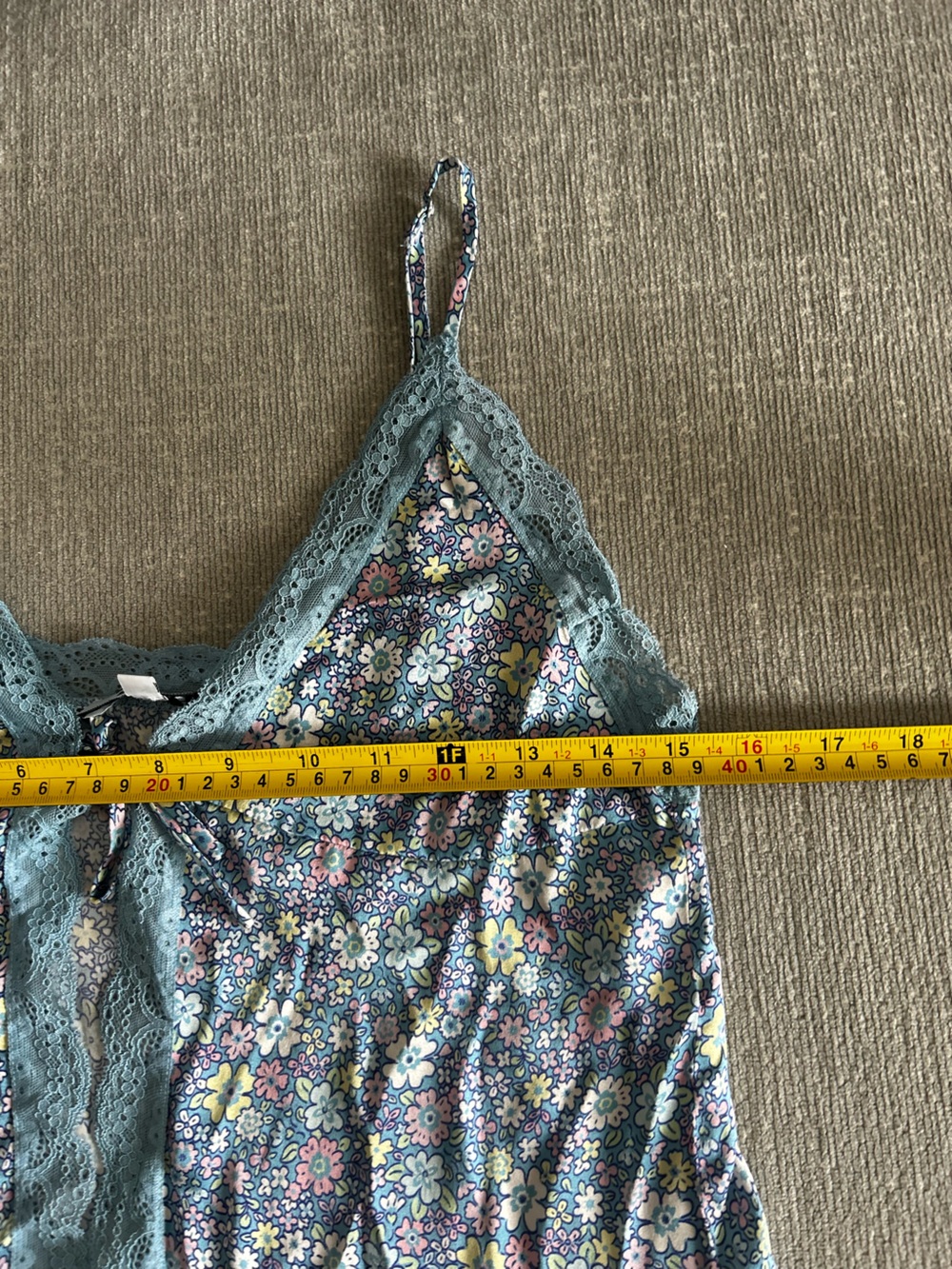 Frankies Bikinis Y2K Floral Lace Silk Cami Top S Fairy Femenine - Picture 8 of 14